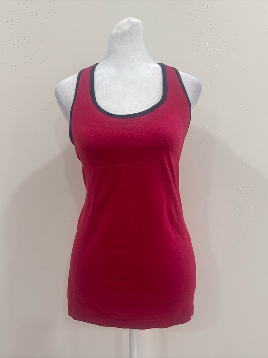 lululemon athletica Tops - Lululemon Base layer tank top Sz 6 built sports tank top racer